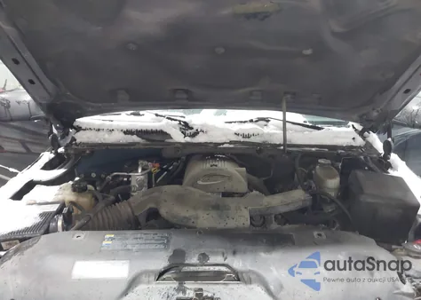 2005 Chevrolet Suburban 1500 Ls z USA, uszkodzony, nr VIN 3GNFK16Z95G101029